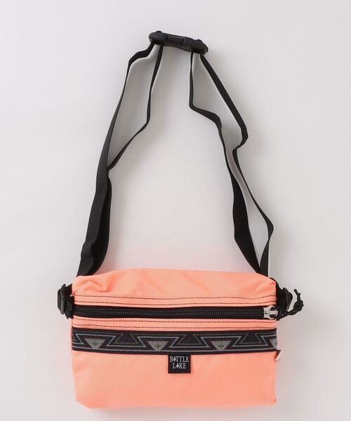 BATTLE LAKE（バトルレイク）の「【T18】【BATTLE LAKE/バトルレイク】RAINBOW FANNY PACK（ショルダーバッグ・メンズ・ブラック/オリーブ/タン/グリーン/ピンク/ブルー/パープル/マルーン/オレンジ・FREE）」の7枚目の写真