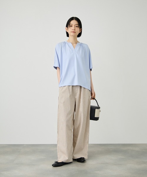 Mac-House（マックハウス）の「【Idnes / イドネス】シルケット バックギャザー スキッパーカットソー（Tシャツ/カットソー・レディース・ベージュ/ブルー/ブラック・FREE）」の8枚目の写真