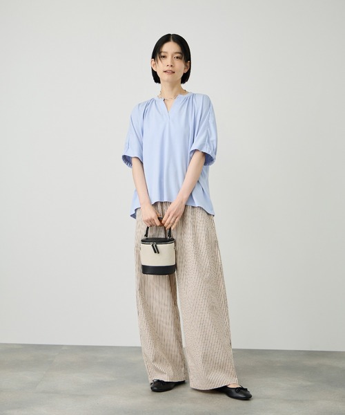 Mac-House（マックハウス）の「【Idnes / イドネス】シルケット バックギャザー スキッパーカットソー（Tシャツ/カットソー・レディース・ベージュ/ブルー/ブラック・FREE）」の9枚目の写真