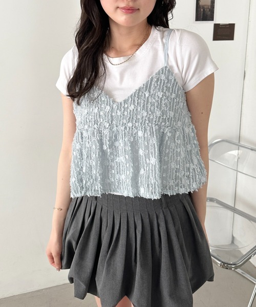 CLEA(クレア)の「ふんわりギャザーシアーキャミトップス(キャミソール・レディース・ライトブルー/ブラック/アイボリー・FREE)」の15枚目の写真