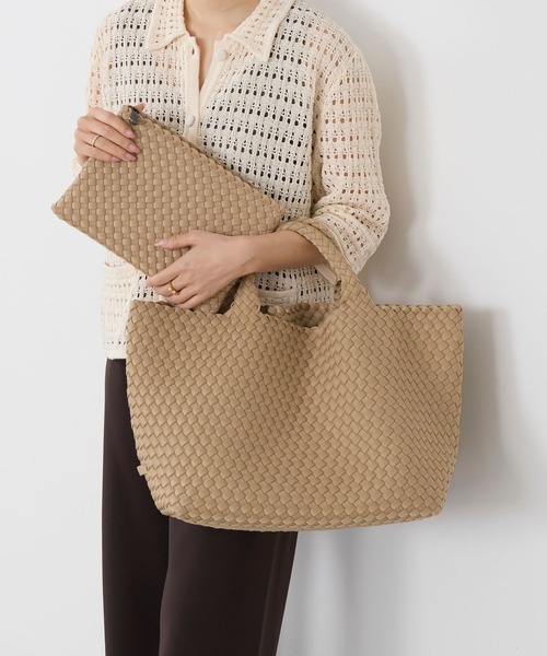 NAGHEDI(ナゲディ)の「【NAGHEDI】トートバッグ-St Barths Medium Tote(ショルダーバッグ・レディース・キャメル・M)」の1枚目の写真