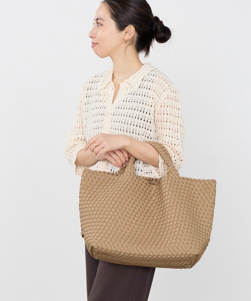 NAGHEDI(ナゲディ)の「【NAGHEDI】トートバッグ-St Barths Medium Tote(ショルダーバッグ・レディース・キャメル・M)」の5枚目の写真