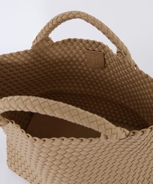 NAGHEDI(ナゲディ)の「【NAGHEDI】トートバッグ-St Barths Medium Tote(ショルダーバッグ・レディース・キャメル・M)」の18枚目の写真