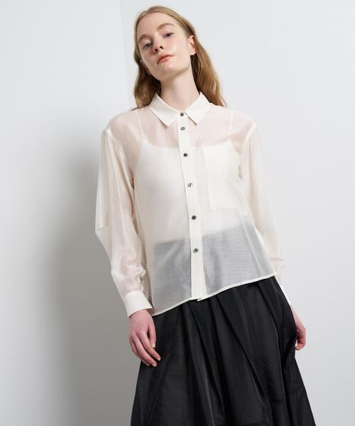 LANVIN en Bleu(ランバンオンブルー)の「セミシアーフレアシャツ(シャツ/ブラウス・レディース・チャコールグレー/オフホワイト/ブラック/ベージュ・38)」の17枚目の写真