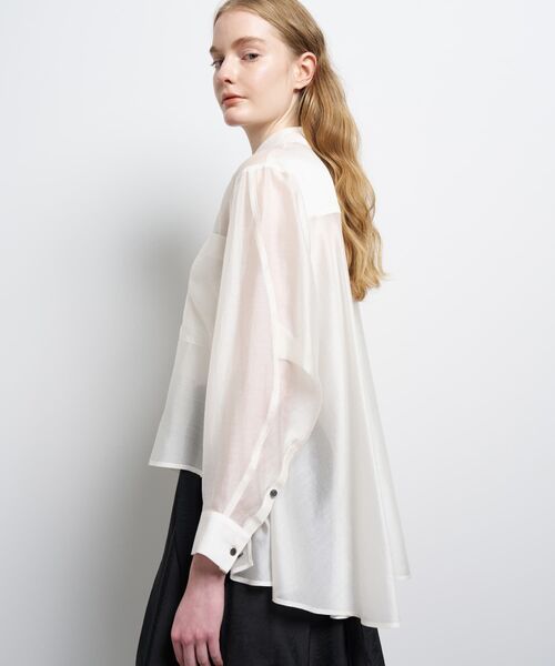 LANVIN en Bleu(ランバンオンブルー)の「セミシアーフレアシャツ(シャツ/ブラウス・レディース・チャコールグレー/オフホワイト/ブラック/ベージュ・38)」の18枚目の写真