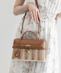 Cult Gaia（カルトガイア）の「Cult Gaia Mini Fan Ark Bag