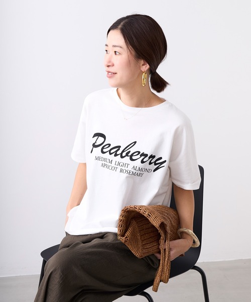 MICA&DEAL(マイカ&ディール)の「"Peaberry"ロゴTシャツ(Tシャツ/カットソー・レディース・ベージュ/オフホワイト/チャコールグレー・FREE)」の2枚目の写真
