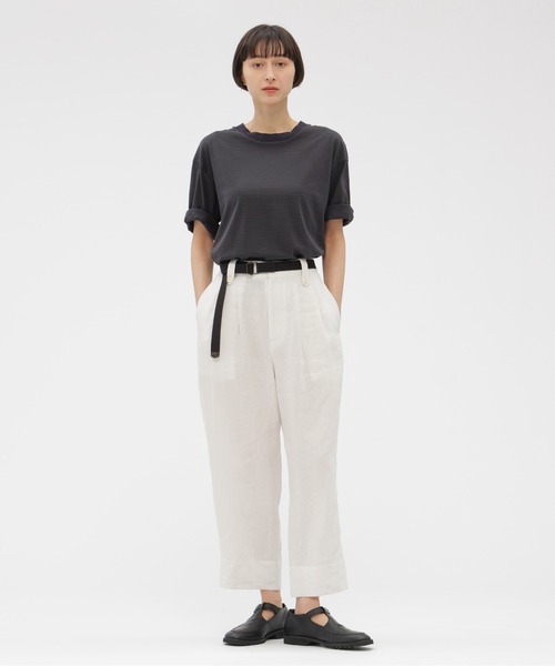 MARGARET HOWELL（マーガレットハウエル）の「COTTON MINI STRIPE JERSEY（Tシャツ/カットソー・レディース・ブラック/ネイビー・2）」の9枚目の写真