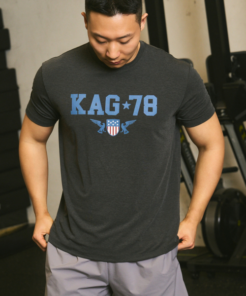 KHAKI GRADO(カーキグラド)の「K.A.G 78 マッスルドレギュラーフィット半袖Tシャツ(ダークチャコール)(Tシャツ/カットソー・メンズ・その他・MEDIUM/LARGE/X-LARGE/XX-LARGE/SMALL)」の1枚目の写真