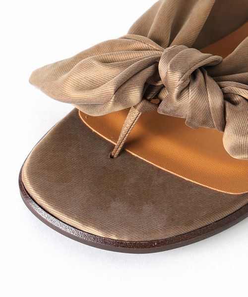 GRISE(グリーズ)の「《/WEB+一部店舗限定》GRISE BOW THONG サンダル(サンダル・レディース・ブラック/グリーン/キャメル・MEDIUM/SMALL/X-LARGE/LARGE)」の15枚目の写真