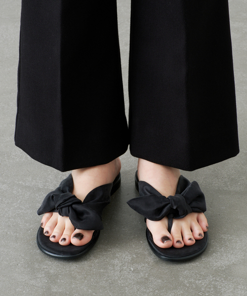GRISE(グリーズ)の「《/WEB+一部店舗限定》GRISE BOW THONG サンダル(サンダル・レディース・ブラック/グリーン/キャメル・MEDIUM/SMALL/X-LARGE/LARGE)」の20枚目の写真