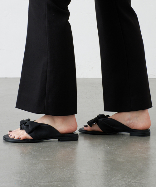 GRISE(グリーズ)の「《/WEB+一部店舗限定》GRISE BOW THONG サンダル(サンダル・レディース・ブラック/グリーン/キャメル・MEDIUM/SMALL/X-LARGE/LARGE)」の21枚目の写真