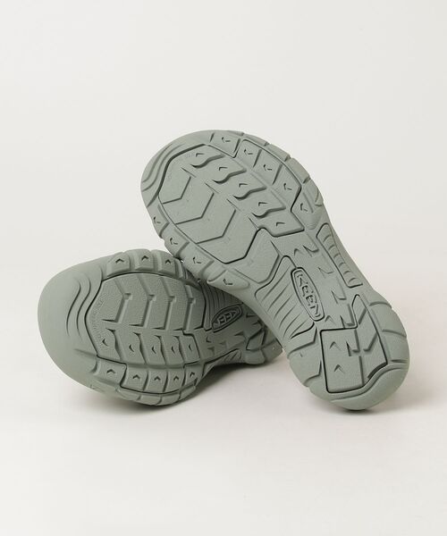 KEEN(キーン)の「NEWPORT H2 / ニューポート エイチツー / レディース サンダル(サンダル・レディース・ライトグリーン・24.5cm/24cm/23.5cm/23cm/22.5cm/26cm/25.5cm/25cm)」の3枚目の写真