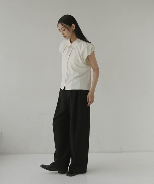 hellam(へラム)の「バルーンスリーブノースリーブシャツ(シャツ/ブラウス・レディース・ブラウン/アイボリー/チャコール/イエロー・FREE)」の21枚目の写真