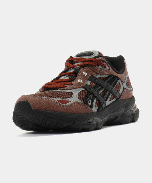 ASICS(アシックス)の「ASICS GEL-NYC 2.0 SSHS 1203A896.200(スニーカー・メンズ・ブラウン・23.5cm/24cm/25cm)」の2枚目の写真