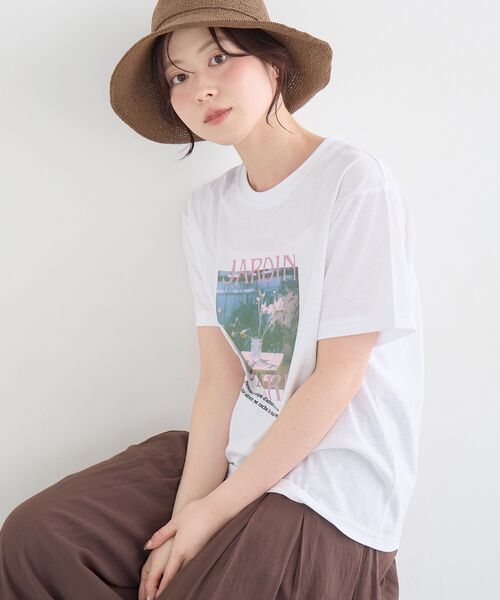 le.coeur blanc(ルクールブラン)の「JARDIN FLEURIフォトTEE(Tシャツ/カットソー・レディース・ベージュ/ネイビー/オフホワイト・38)」の9枚目の写真