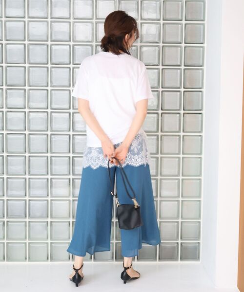 le.coeur blanc(ルクールブラン)の「JARDIN FLEURIフォトTEE(Tシャツ/カットソー・レディース・ベージュ/ネイビー/オフホワイト・38)」の18枚目の写真