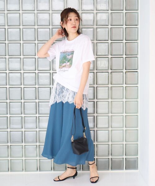 le.coeur blanc(ルクールブラン)の「JARDIN FLEURIフォトTEE(Tシャツ/カットソー・レディース・ベージュ/ネイビー/オフホワイト・38)」の17枚目の写真