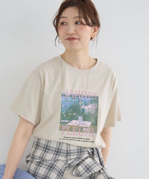 le.coeur blanc(ルクールブラン)の「JARDIN FLEURIフォトTEE(Tシャツ/カットソー・レディース・ベージュ/ネイビー/オフホワイト・38)」の15枚目の写真