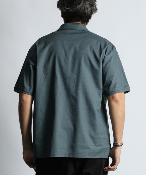 The DUFFER of ST.GEORGE(ザダファーオブセントジョージ)の「C/L STRETCH SKIPPER SHIRT:綿麻ストレッチ 涼感スキッパーシャツ/ 防縮加工 / 大人カジュアル / ビジカジ / 清涼感(シャツ/ブラウス・メンズ・ブラウン/ブラック/ブルーグレー・LARGE/MEDIUM/SMALL/X-LARGE)」の9枚目の写真