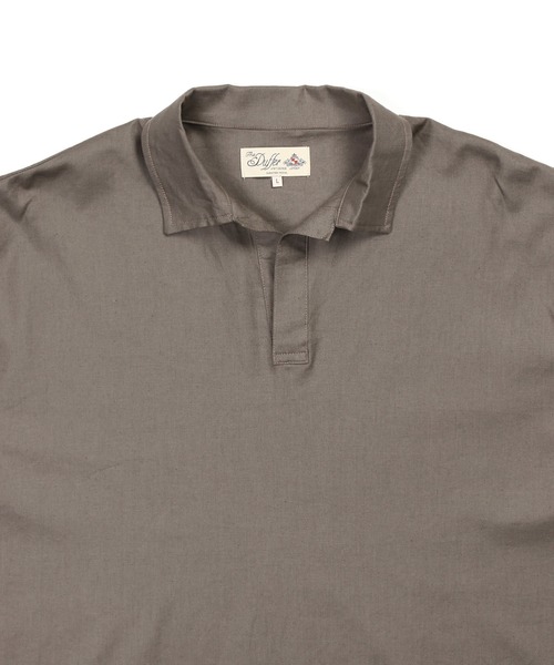 The DUFFER of ST.GEORGE(ザダファーオブセントジョージ)の「C/L STRETCH SKIPPER SHIRT:綿麻ストレッチ 涼感スキッパーシャツ/ 防縮加工 / 大人カジュアル / ビジカジ / 清涼感(シャツ/ブラウス・メンズ・ブラウン/ブラック/ブルーグレー・LARGE/MEDIUM/SMALL/X-LARGE)」の5枚目の写真