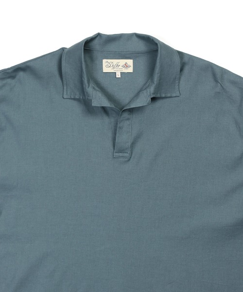 The DUFFER of ST.GEORGE(ザダファーオブセントジョージ)の「C/L STRETCH SKIPPER SHIRT:綿麻ストレッチ 涼感スキッパーシャツ/ 防縮加工 / 大人カジュアル / ビジカジ / 清涼感(シャツ/ブラウス・メンズ・ブラウン/ブラック/ブルーグレー・LARGE/MEDIUM/SMALL/X-LARGE)」の4枚目の写真