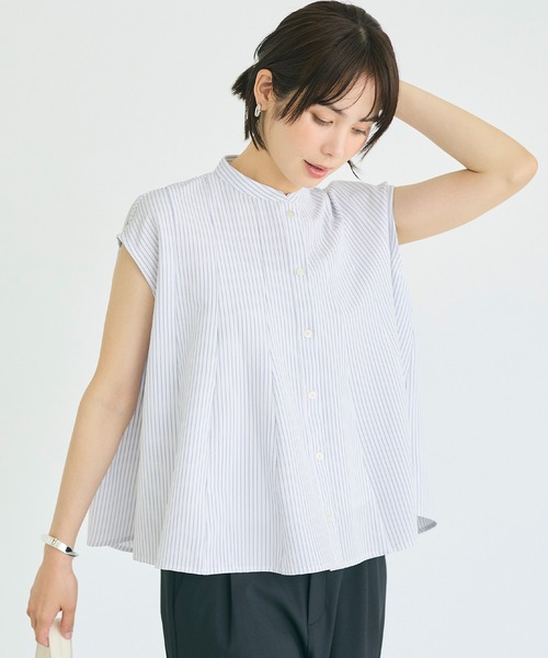 coca(coca)(コカ)の「サッカータックフレアブラウス(シャツ/ブラウス・レディース・ホワイト/ブルー・L/M/S)」の2枚目の写真