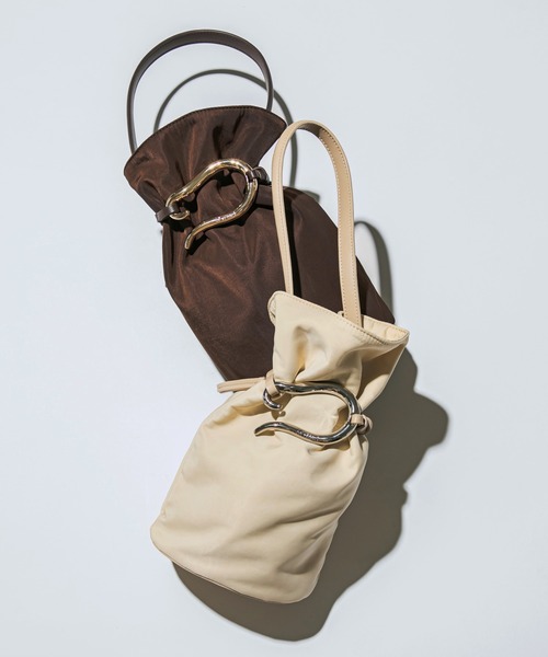 LE VERNIS（ル・ベルニ）の「LE VERNIS(ル・ベルニ)Poire bucket bag S（ハンドバッグ・レディース・グレー/ブラック/ホワイト/ブラウン・FREE）」の4枚目の写真