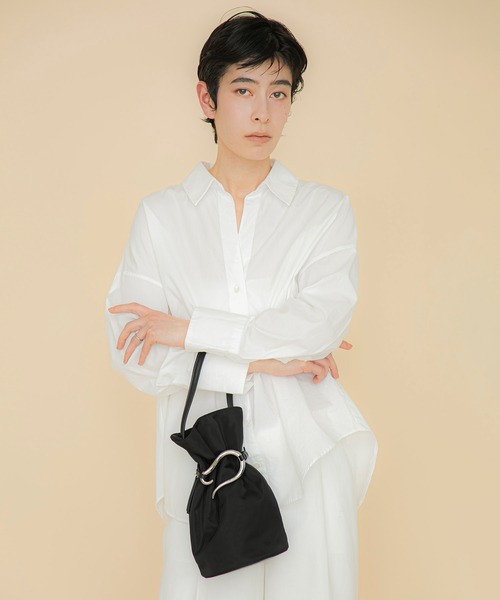 LE VERNIS（ル・ベルニ）の「LE VERNIS(ル・ベルニ)Poire bucket bag S（ハンドバッグ・レディース・グレー/ブラック/ホワイト/ブラウン・FREE）」の13枚目の写真
