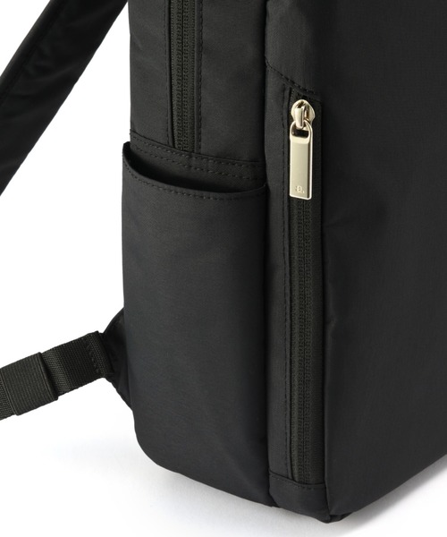 ace.（エース）の「フィッテムライト リュックサック  A4サイズ 13.3インチ収納 12L 20391（ビジネスバッグ・レディース・ブラック/ダークグレー・FREE）」の17枚目の写真