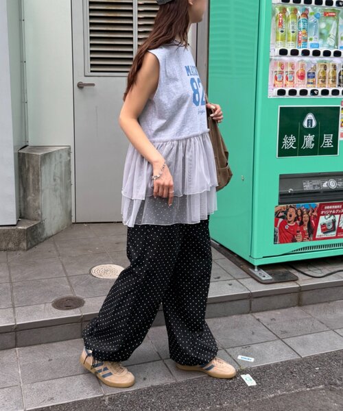 w closet(ダブルクローゼット)の「ナンバリングギャザーT 夏服(Tシャツ/カットソー・レディース・オレンジ/ネイビー/グレー/オフホワイト・FREE)」の19枚目の写真