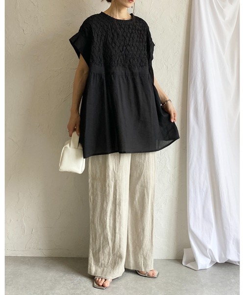 She's Closet（シーズクローゼット）の「フレンチスリーブインド綿100%スモッキング刺繍フレアブラウス（シャツ/ブラウス・レディース・ブラック/ホワイト・FREE）」の22枚目の写真