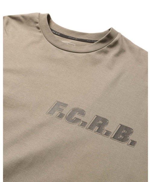 F.C.Real Bristol(エフシーレアルブリストル)の「SHADOW EMBLEM L/S TEE(Tシャツ/カットソー・メンズ・グレイッシュベージュ/ブラック/ホワイト・LARGE/XX-LARGE/X-LARGE/MEDIUM/SMALL)」の9枚目の写真