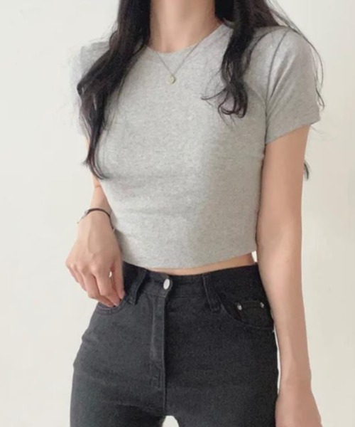 semplice(センプリチェ)の「Tシャツ【韓国ファッション】(Tシャツ/カットソー・レディース・ホワイト/ベージュ/ブラック/グレー・F)」の13枚目の写真