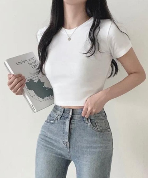 semplice(センプリチェ)の「Tシャツ【韓国ファッション】(Tシャツ/カットソー・レディース・ホワイト/ベージュ/ブラック/グレー・F)」の7枚目の写真