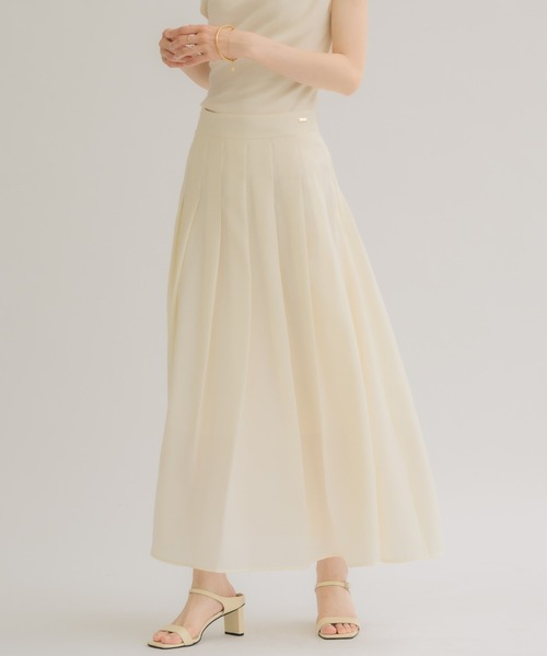NEUNA(ヌナ)の「【裏地付きで安心&上品に】シアープリーツミディスカート(スカート・レディース・ブラック/アイボリー・FREE)」の7枚目の写真