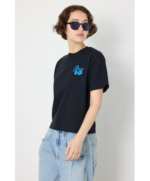 RODEO CROWNS WIDE BOWL(ロデオクラウンズワイドボウル)の「ビーチ柄Tシャツ(Tシャツ/カットソー・レディース・オフホワイト/オレンジ/ブラック・SMALL/MEDIUM)」の4枚目の写真