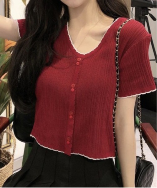 &soiree(アンドソワレ)の「縁配色ショート丈カーディガンライクトップス(Tシャツ/カットソー・レディース・レッド/ブラック/ホワイト・FREE)」の5枚目の写真