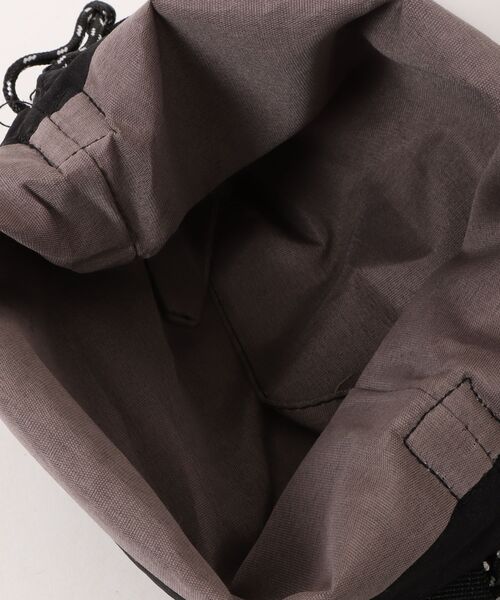 VIBGYOR（ヴィブジョー）の「Mignonjour/巾着ミニショルダーバッグ M2956（ショルダーバッグ・レディース・アイボリー/ブラック/カーキ・FREE）」の11枚目の写真