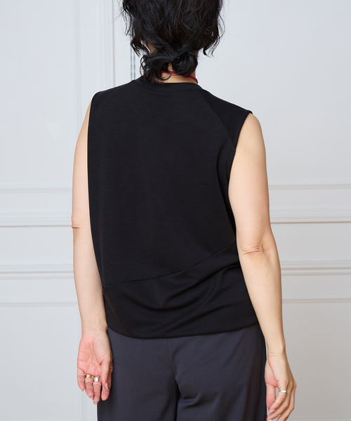 IENA LA BOUCLE(イエナラブークル)の「IENA LA BOUCLE ドレープカットソー(Tシャツ/カットソー・レディース・ブラック/ブラウン・FREE)」の3枚目の写真