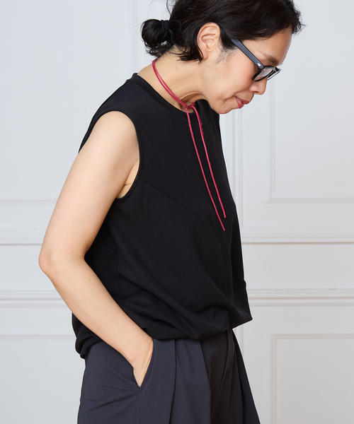 IENA LA BOUCLE(イエナラブークル)の「IENA LA BOUCLE ドレープカットソー(Tシャツ/カットソー・レディース・ブラック/ブラウン・FREE)」の4枚目の写真