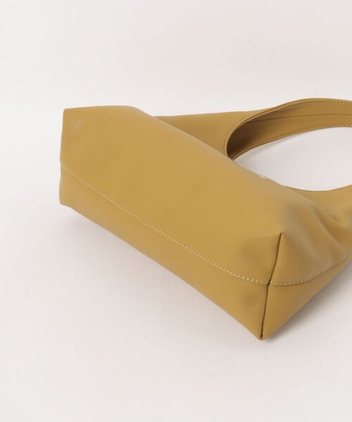 A.P.C.（アーペーセー）の「BABY NINON SHOULDER（ショルダーバッグ・レディース・グリーン系その他・ONESIZE）」の3枚目の写真