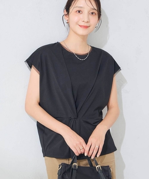 a.v.v（アーヴェヴェ）の「【接触冷感/UVカット】ツイストデザインカットソー（Tシャツ/カットソー・レディース・オレンジ系その他/ブラック・40/38）」の2枚目の写真