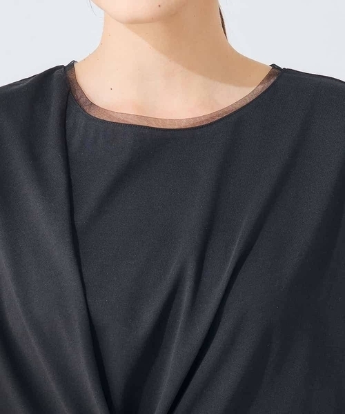 a.v.v（アーヴェヴェ）の「【接触冷感/UVカット】ツイストデザインカットソー（Tシャツ/カットソー・レディース・オレンジ系その他/ブラック・40/38）」の22枚目の写真