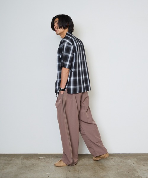 adidas(アディダス)の「adidas/アディダス ORI BARREL PANT オリジナルス ウーブン バレルパンツ バギーパンツ ワイドパンツ サイドライン メンズ レディース 2026年 夏 夏服 秋 秋服(スラックス・メンズ・ブラウン/ブルー・M/XL/XS)」の21枚目の写真