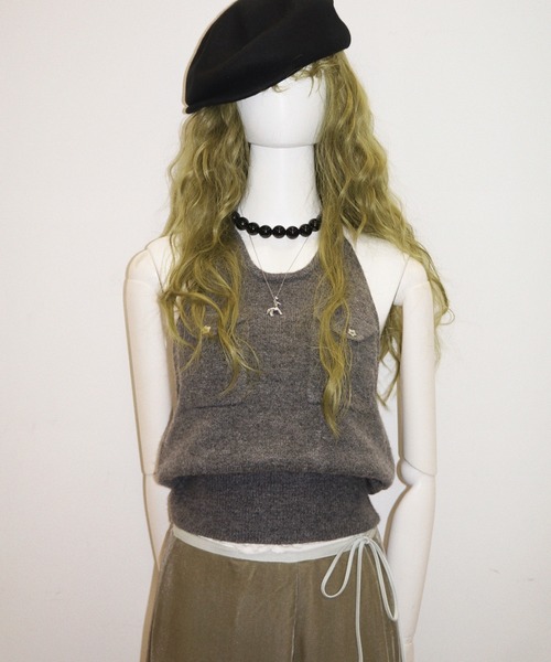 musubore(ムスボレ)の「halter-neck knit vest / ホルターネックポケットビスチェ(ニット/セーター・レディース・ライトグリーン/グレー/パープル・FREE)」の6枚目の写真