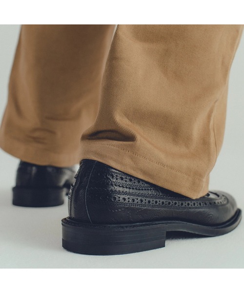 The Kenford Fineshoes(ケンフォードファインシューズ)の「CLASSIC WING TIP BLACK PAISLEY(ローファー・メンズ・ブラック・25.5/26/27)」の3枚目の写真