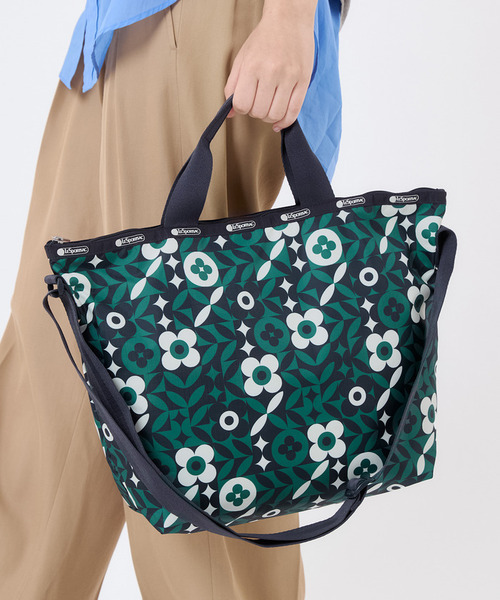 LeSportsac(レスポートサック)の「DELUXE EASY CARRY TOTE ボタニックタイル(トートバッグ・レディース・グリーン・FREE)」の2枚目の写真