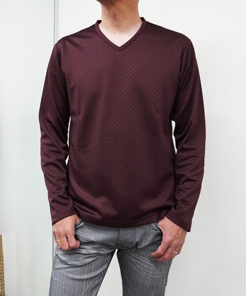 NICOLE selection(ニコルセレクション)の「バイアスダブルジャガードVネックカットソー(Tシャツ/カットソー・メンズ・ブラック/ネイビー/ボルドー/ライトグレー/ホワイト・M/L/XL)」の5枚目の写真