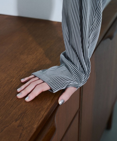 seyto（セイト）の「High neck pleats long sleeve tops / ハイネックプリーツロンT（その他トップス・メンズ・グレー/ブルー・2/3）」の17枚目の写真